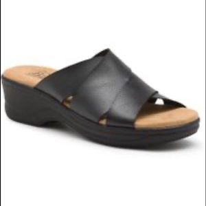 Bass Camille Go To Comfort sandal slide size 6.5